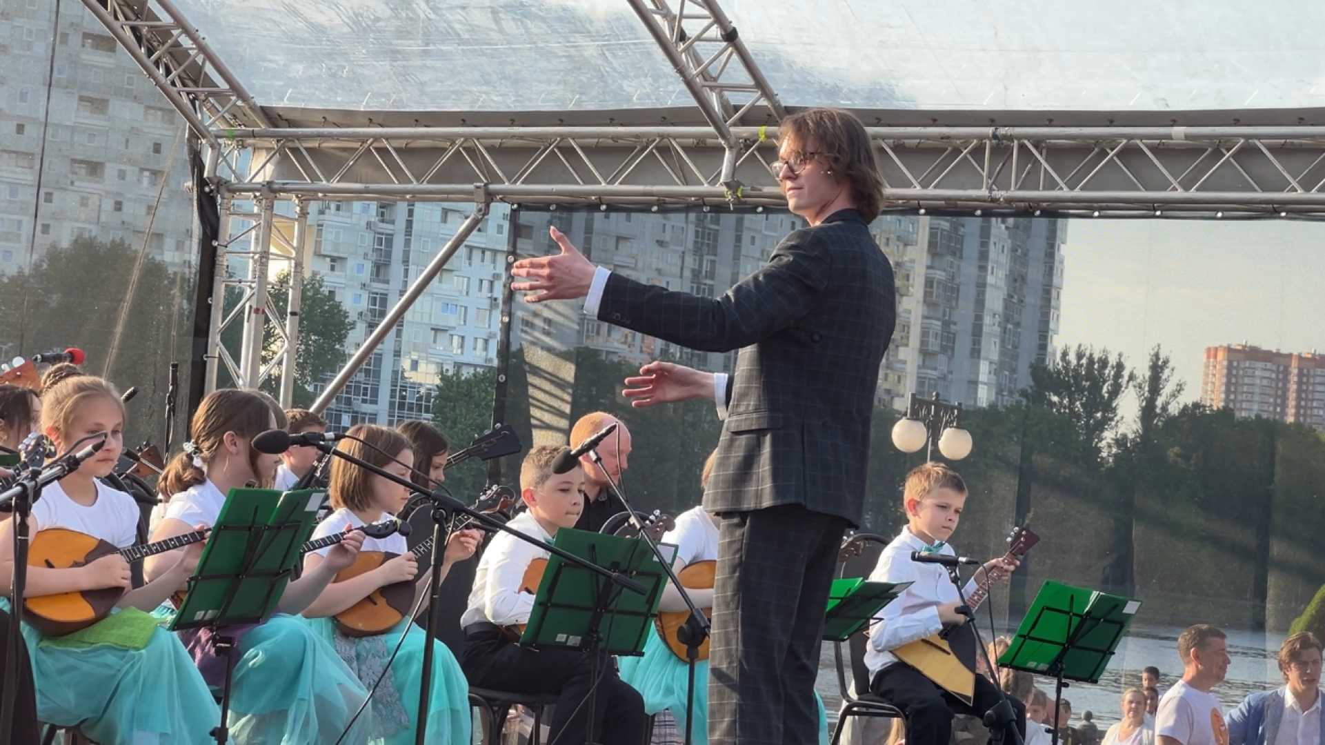 химки, культура, школа искусств, благотворительный концерт, благотворительный сбор, дети,