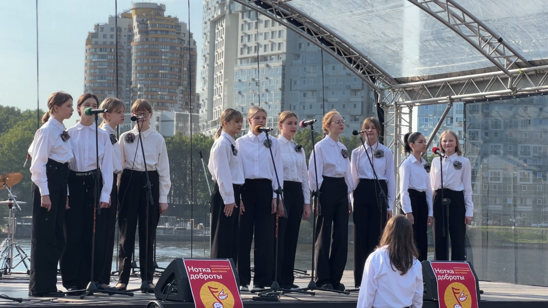 химки, культура, школа искусств, благотворительный концерт, благотворительный сбор, дети,