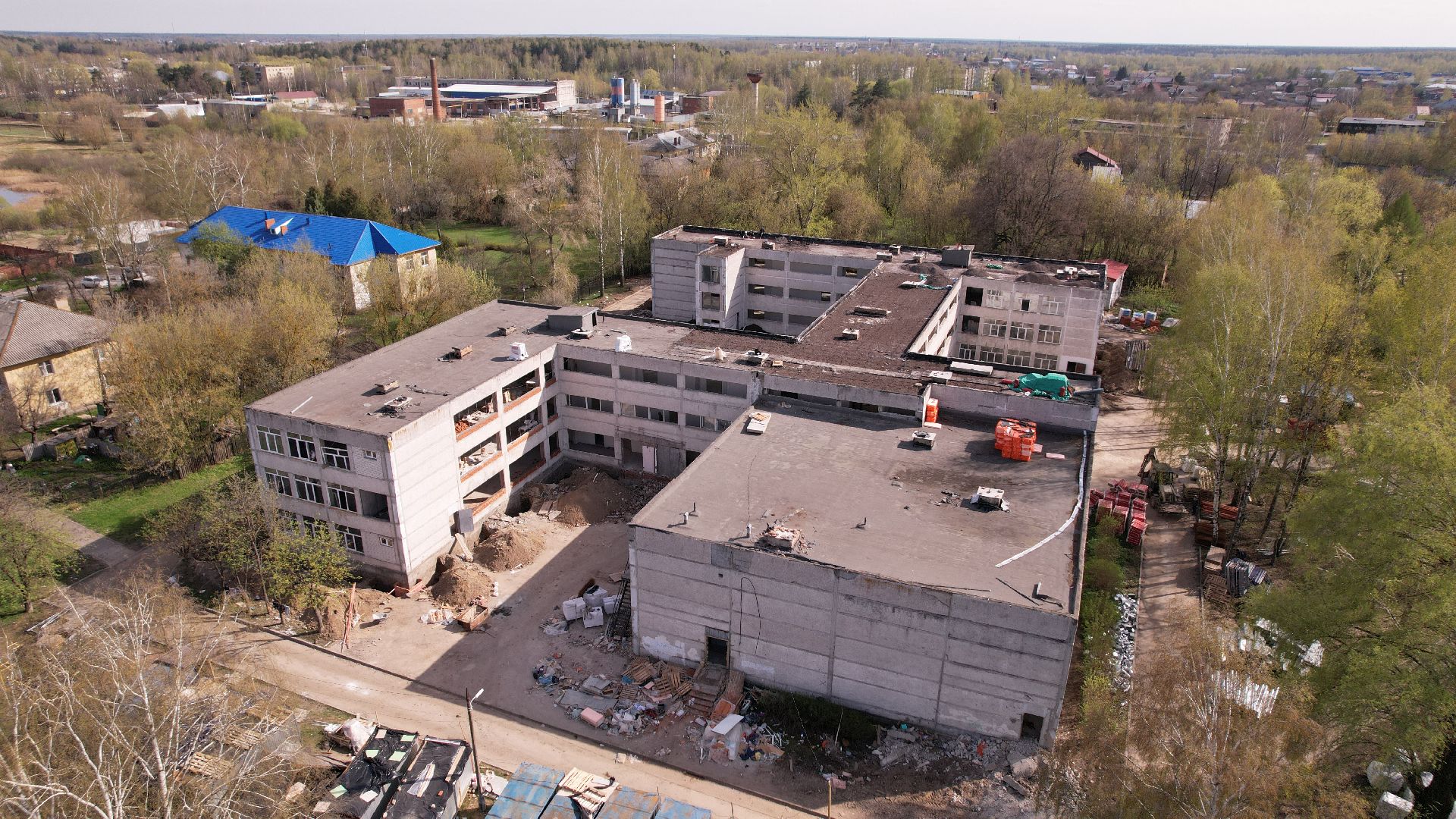 видео с коптера, школа, ремонт,