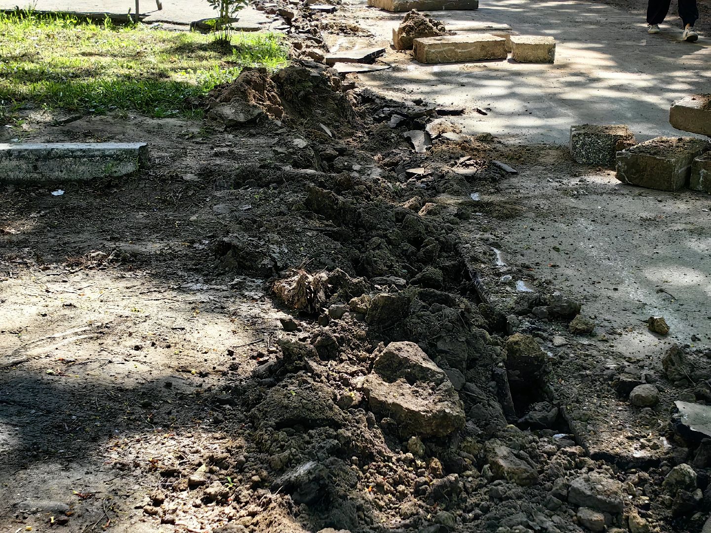 тротуар, бордюры, бригада, благоустройство дворов,