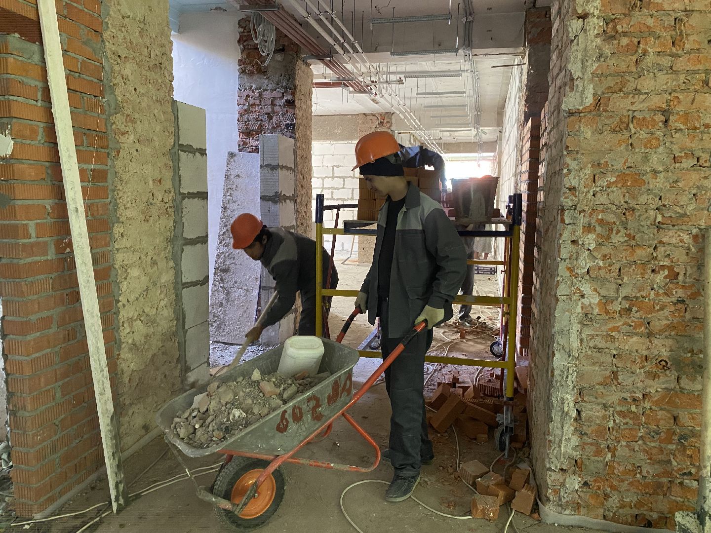 школа попова власиха, капитальный ремонт школы, капремонт поповки, точка роста поповка, школа им АС Попова,