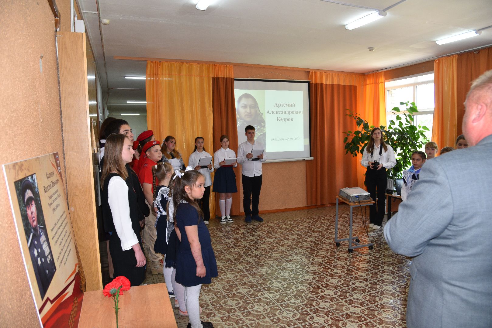 лотошино, микулинская гимназия, сво, парта героя, юнармия,