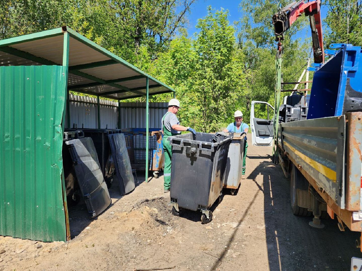 чехов, контейнерные баки, установка, администрация, мусорный контейнер, контейнерная площадка,