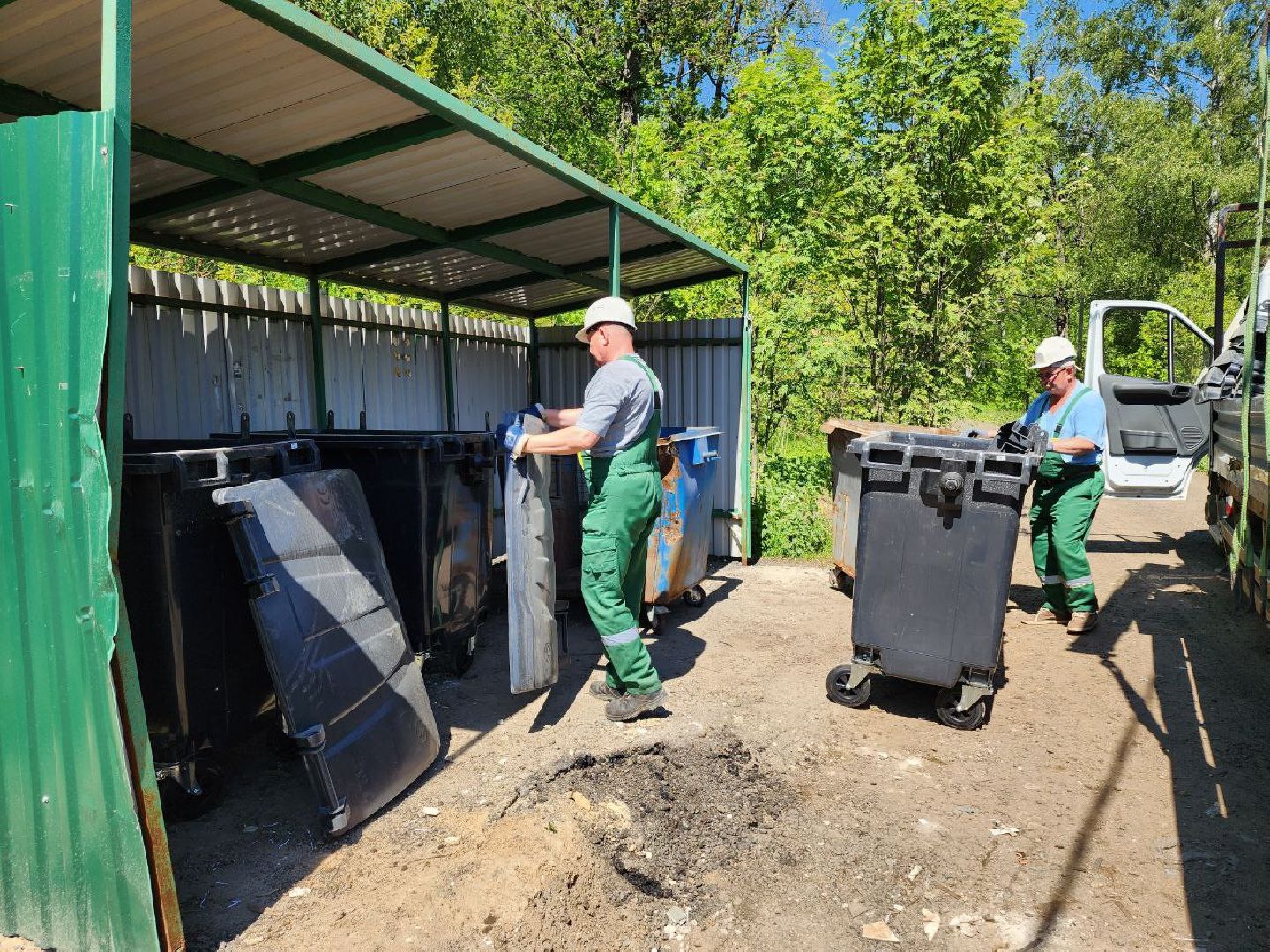 чехов, контейнерные баки, установка, администрация, мусорный контейнер, контейнерная площадка,