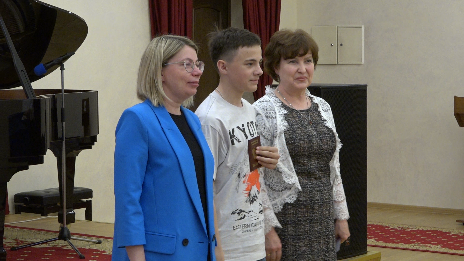 вручение паспорта, паспорт гражданина РФ, Власиха вручение паспортов, паспорт в 14 лет, паспорта рф,