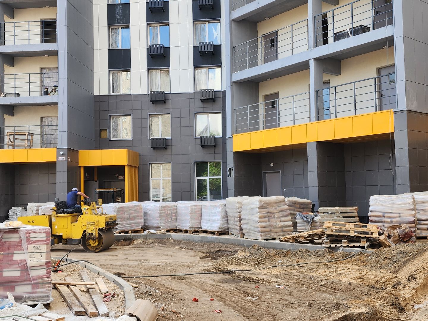 красноармейск, г.о. пушкинский, дом для переселенцев, стройка,