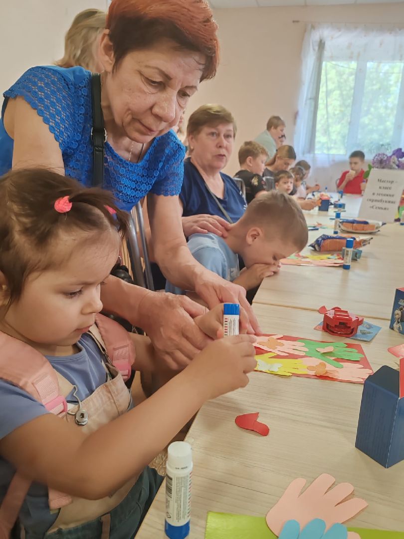 ивантеевка, центр социального обслуживания, дети, мастер класс, сво, подарки бойцам,