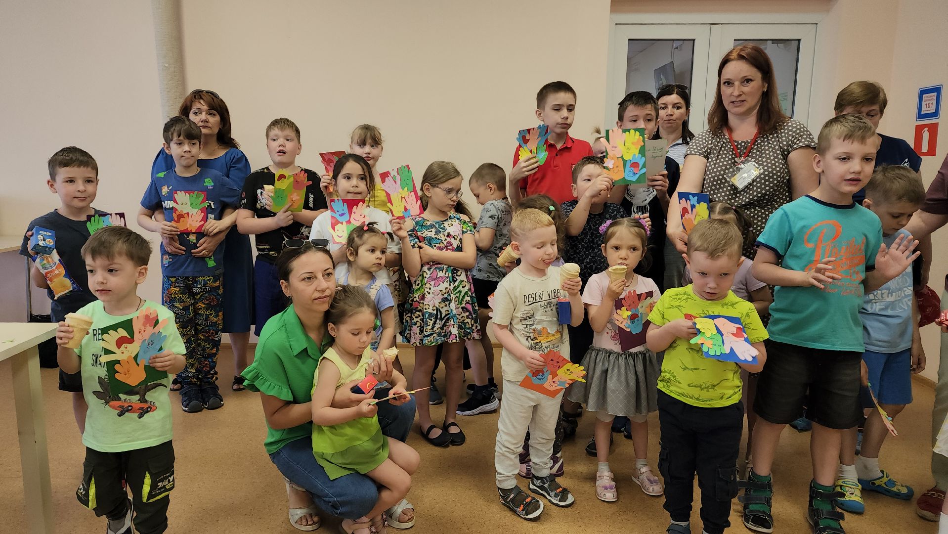 ивантеевка, центр социального обслуживания, дети, мастер класс, сво, подарки бойцам,