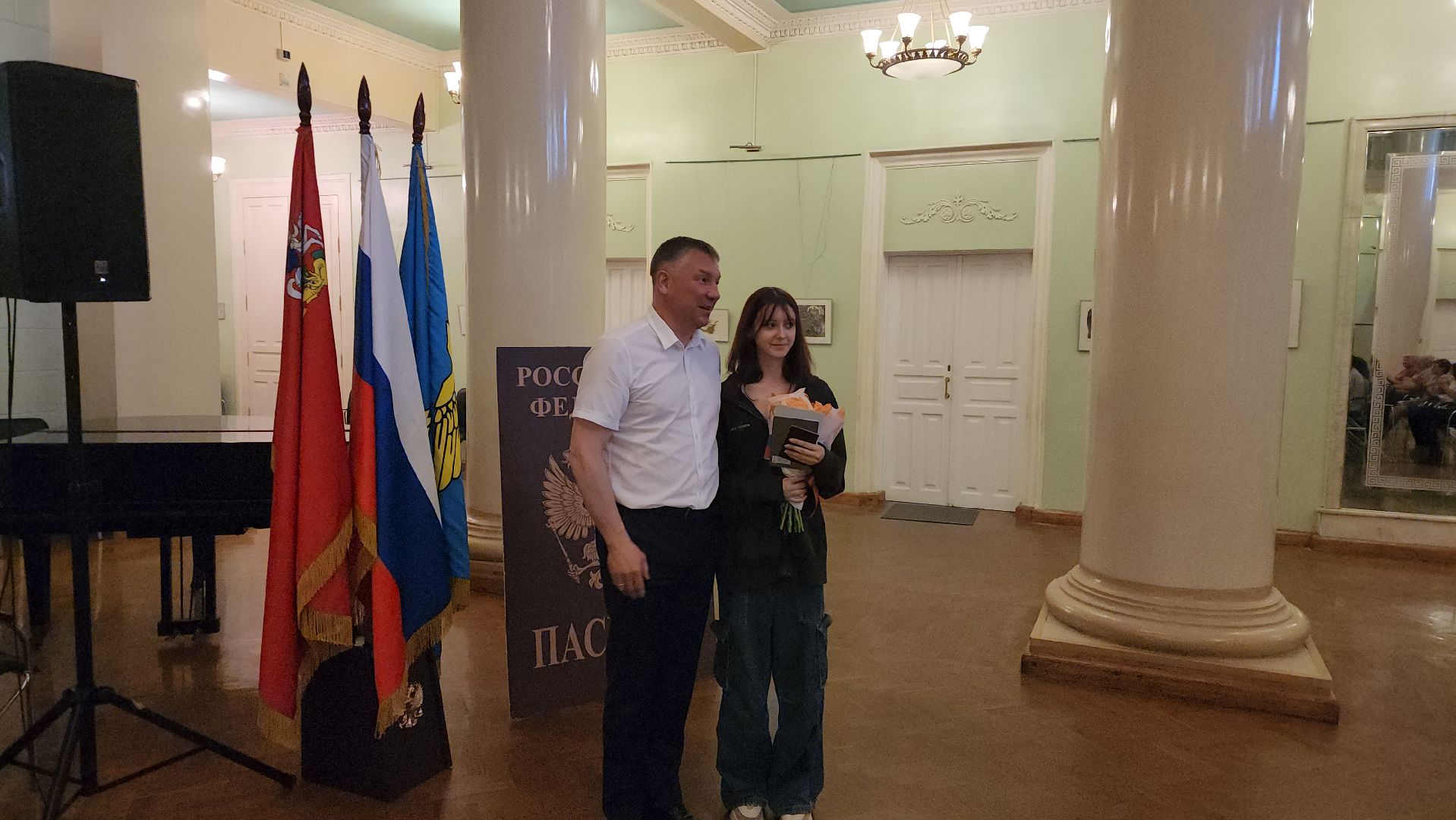 вручение паспортов, Дворец культуры, борис аубакиров, Татьяна Еременко,