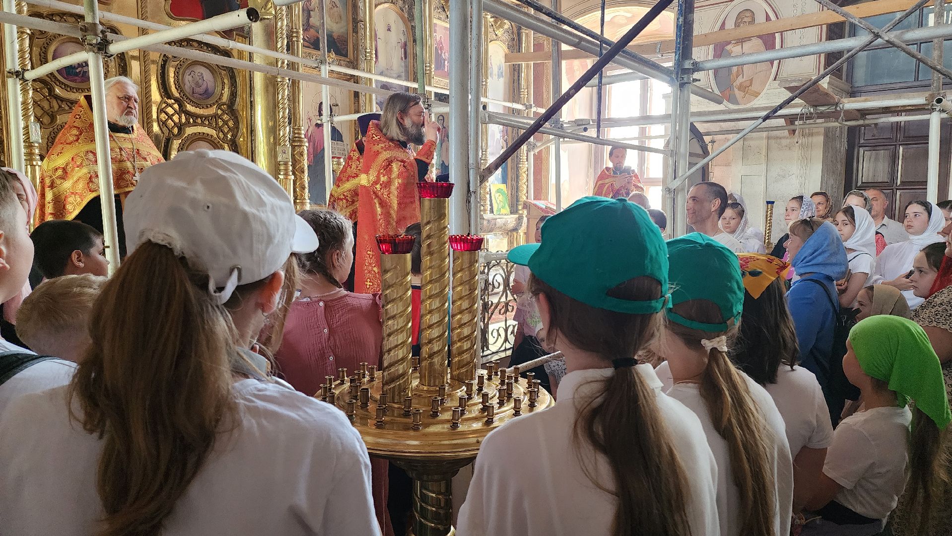 кашира, детский крестный ход, пасха, православие, церковь, преображенский собор, введенский храм,