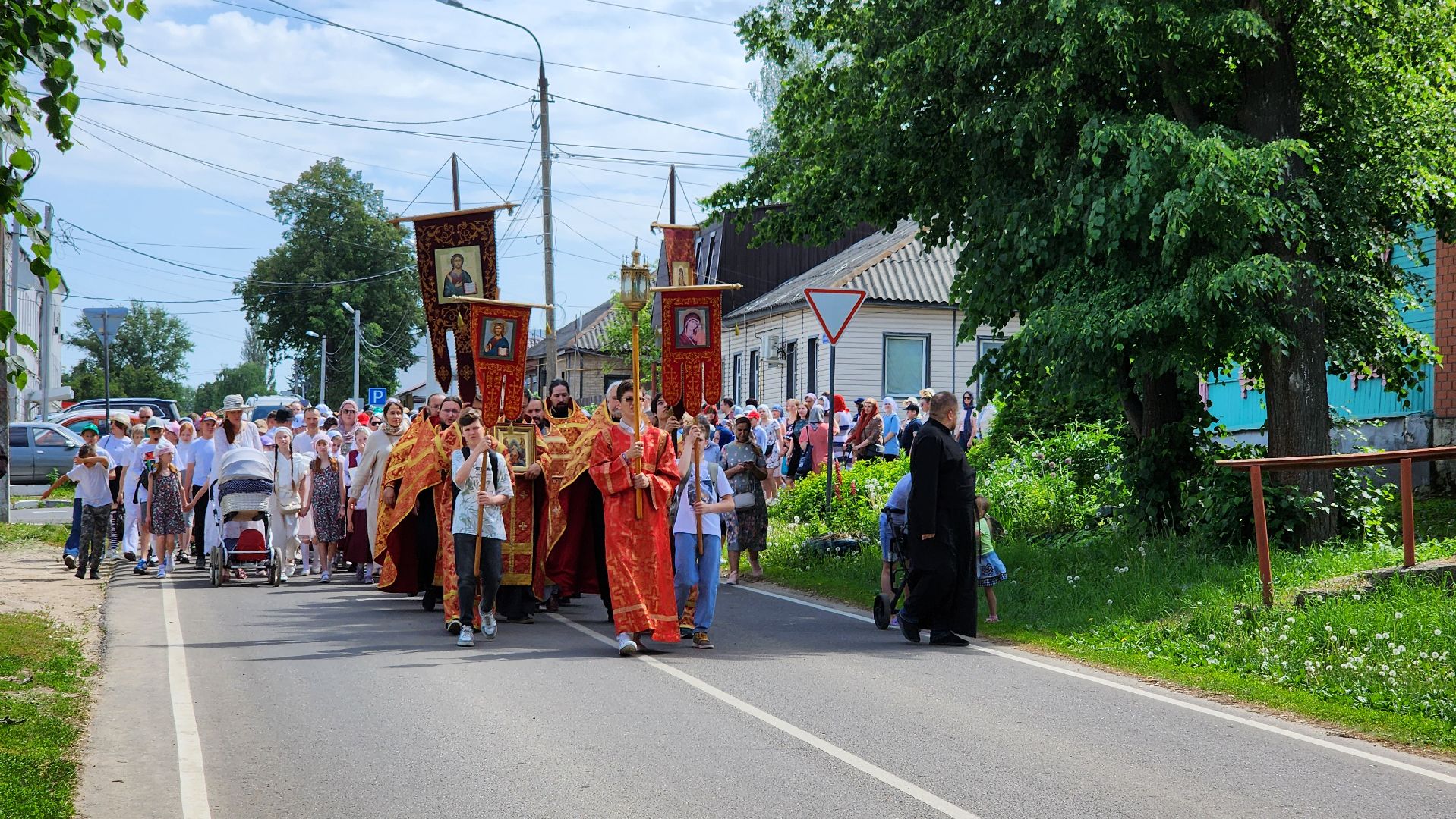 кашира, детский крестный ход, пасха, православие, церковь, преображенский собор, введенский храм,