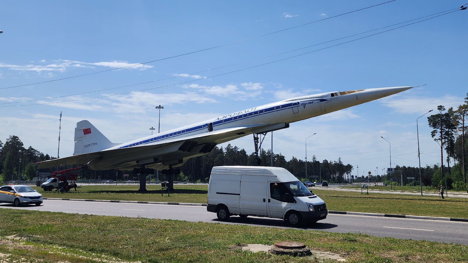Ту-144, авторолик, памятник, монумент, взлетное положение,