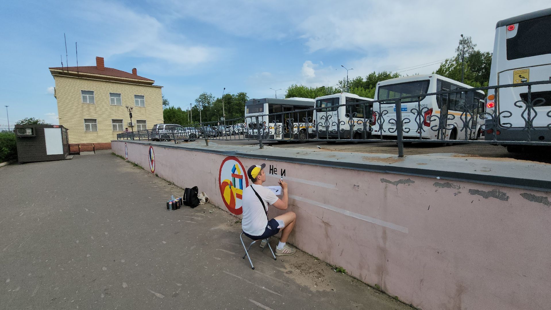 кашира, вокзал, безопасность на жд, железная дорога, граффити, предупреждающие знаки,