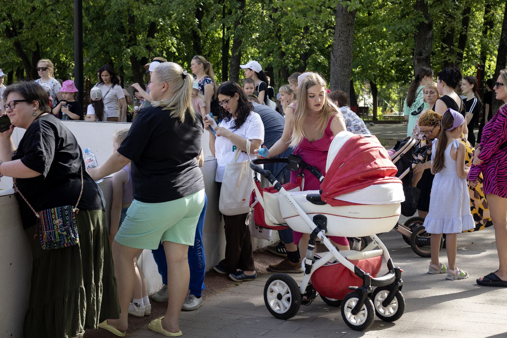 дзержинский, парк сказка, день защиты детей,