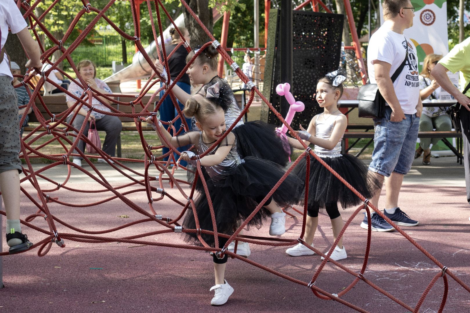 дзержинский, парк сказка, день защиты детей,