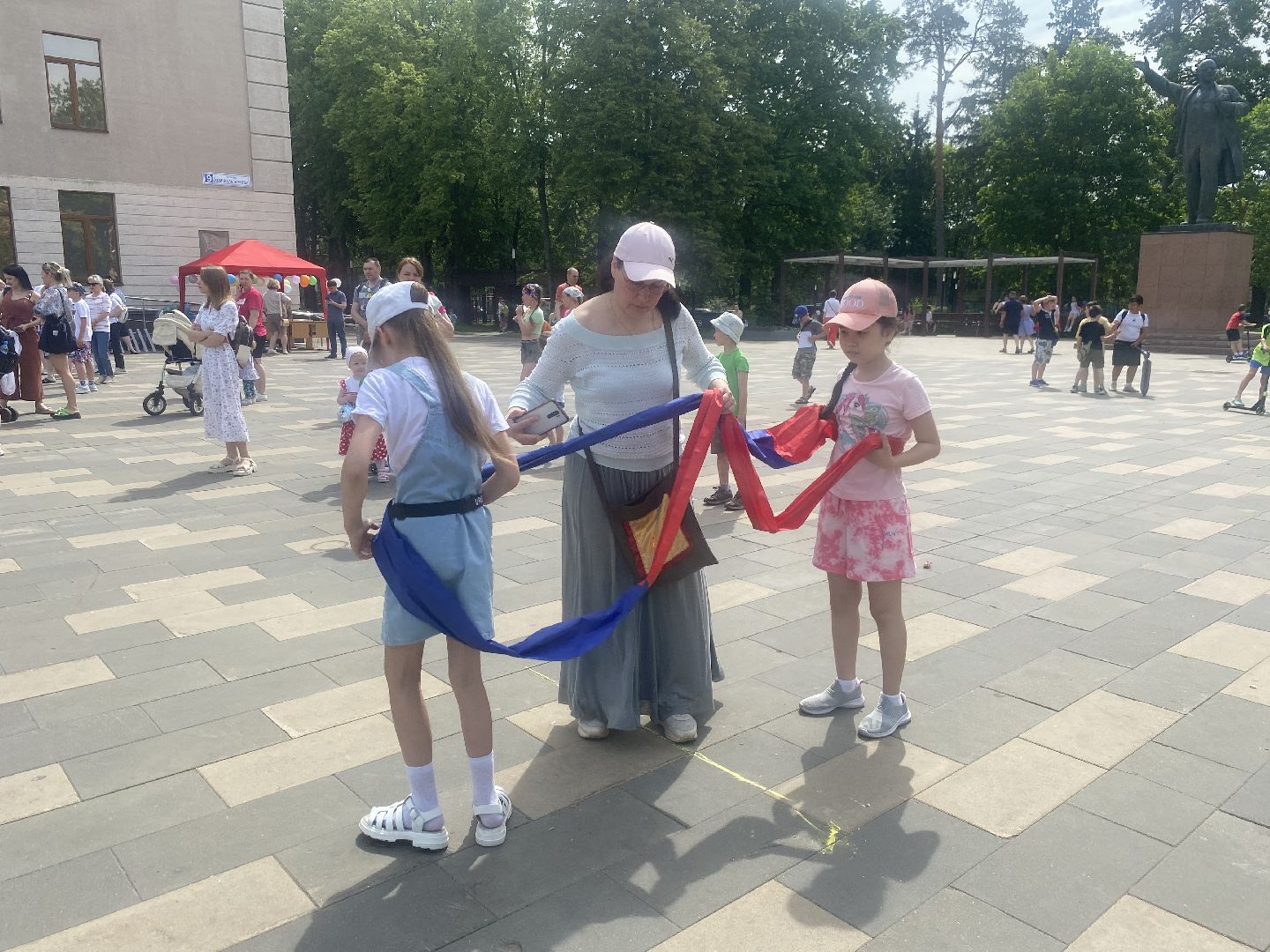 день защиты детей, праздник во Власихе, мастер-класс для детей, игры на свежем воздухе, мбук компас власиха,лето во Власихе,
