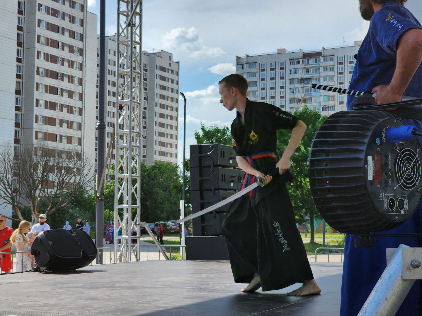 Черноголовка,