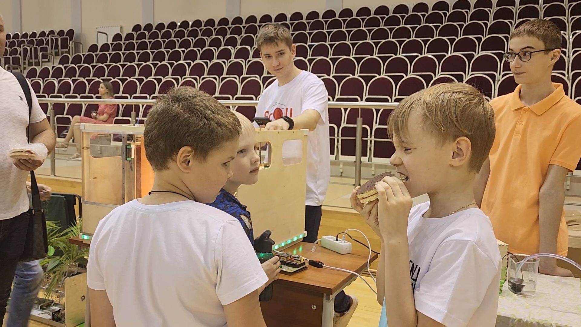 одинцово, флагман, мгимо, робот, робототехника, олимпиада, школьник, всероссийская олимпиада по робототехнике,