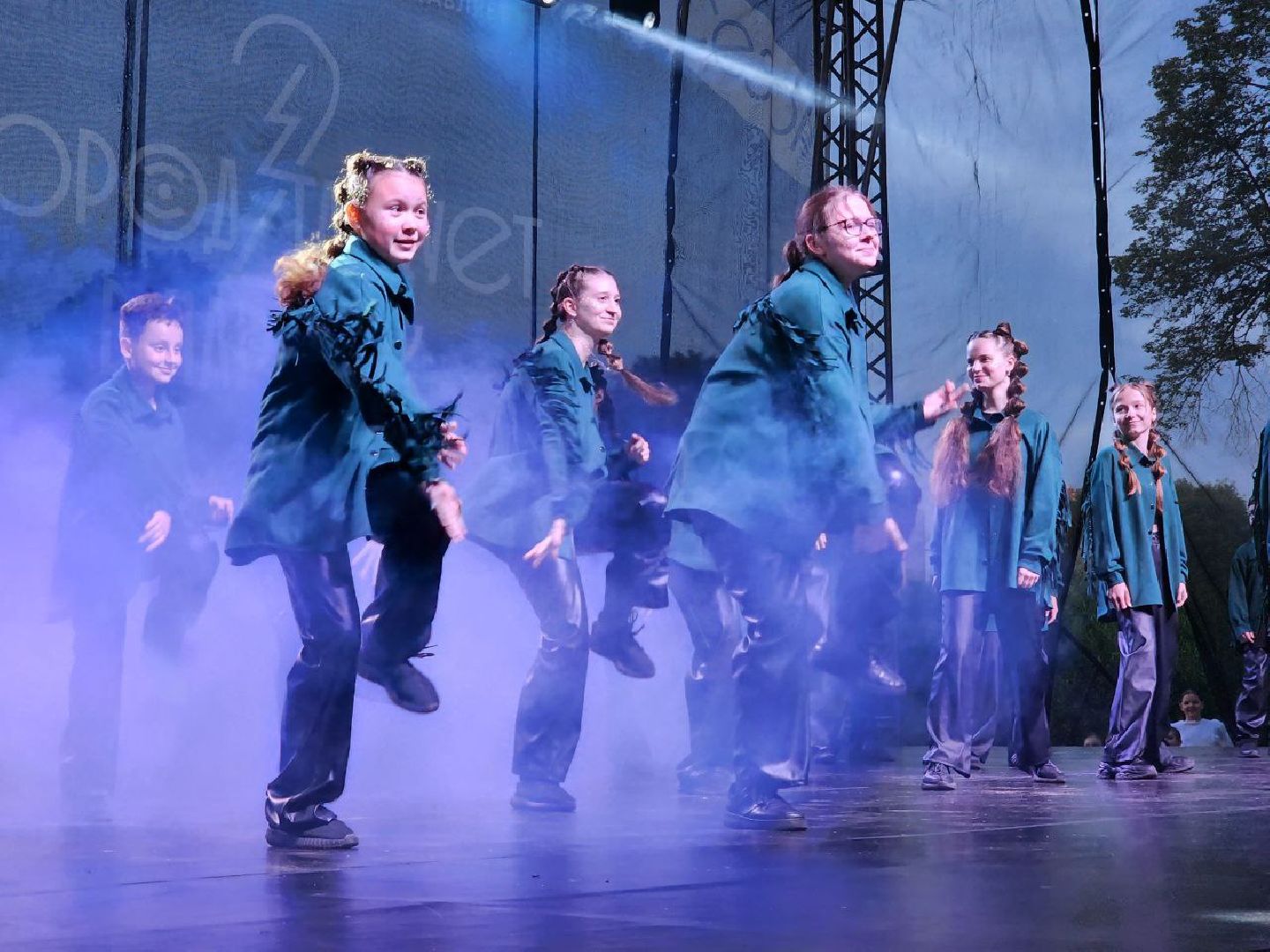 чехов, культура, город танцует в парках, губернатор воробьев, егор дружинин,