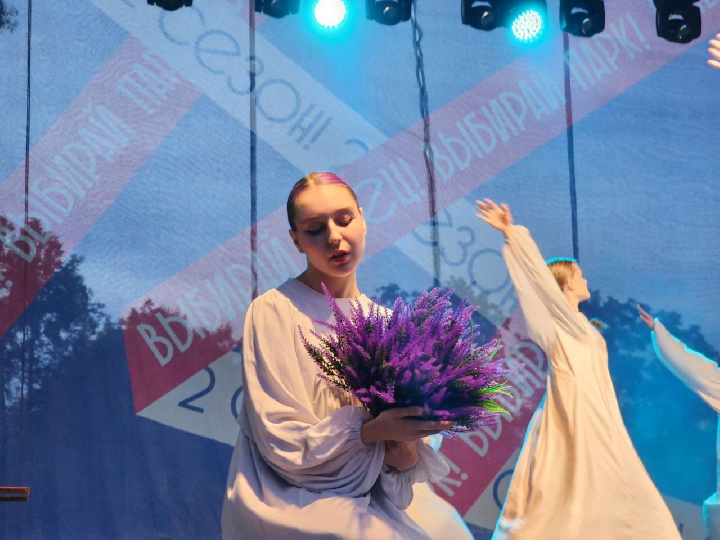 чехов, культура, город танцует в парках, губернатор воробьев, егор дружинин,