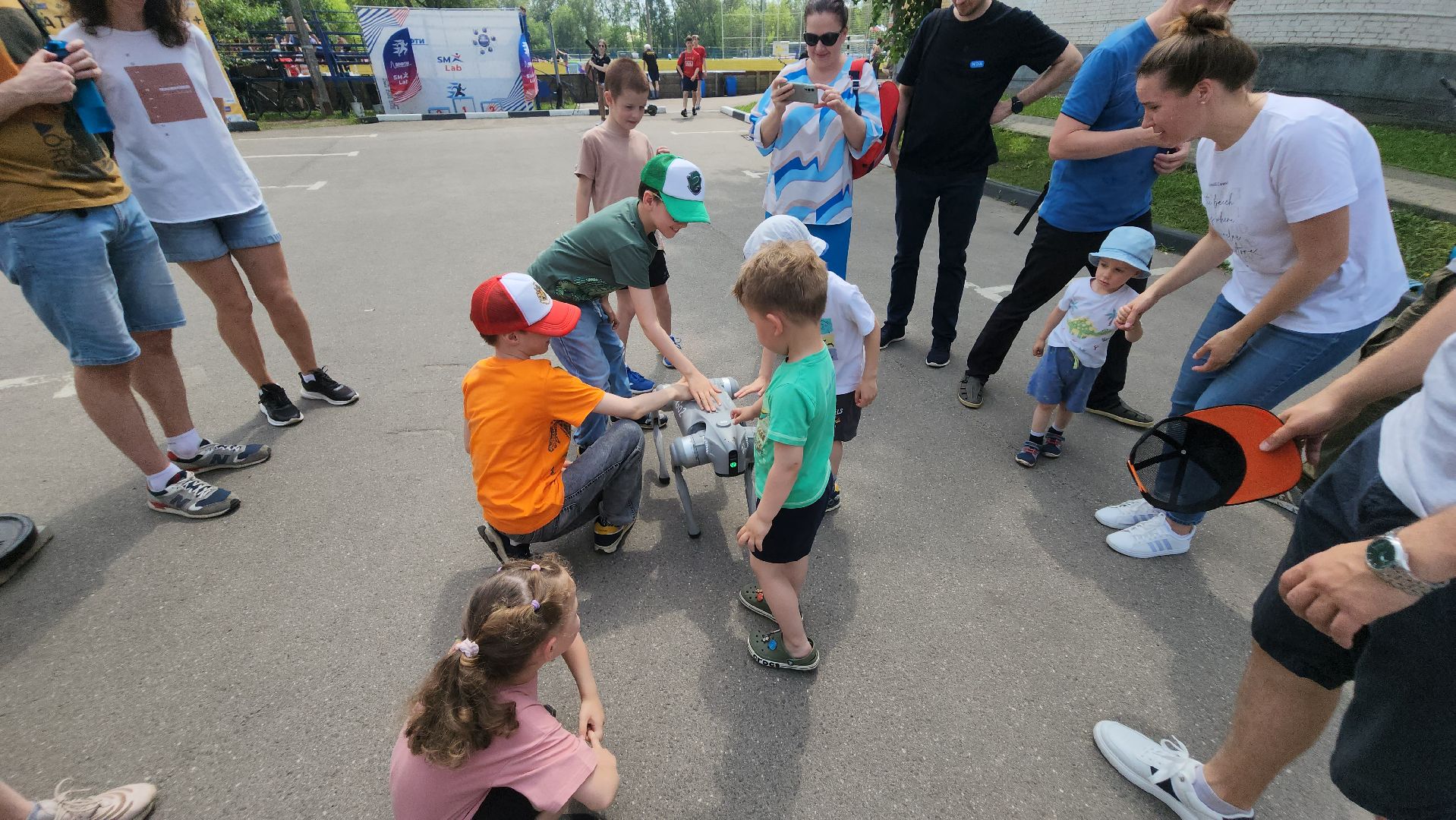 долгопрудный, мфти, роботы,роботы-футболисты, робособака, алгоритм,