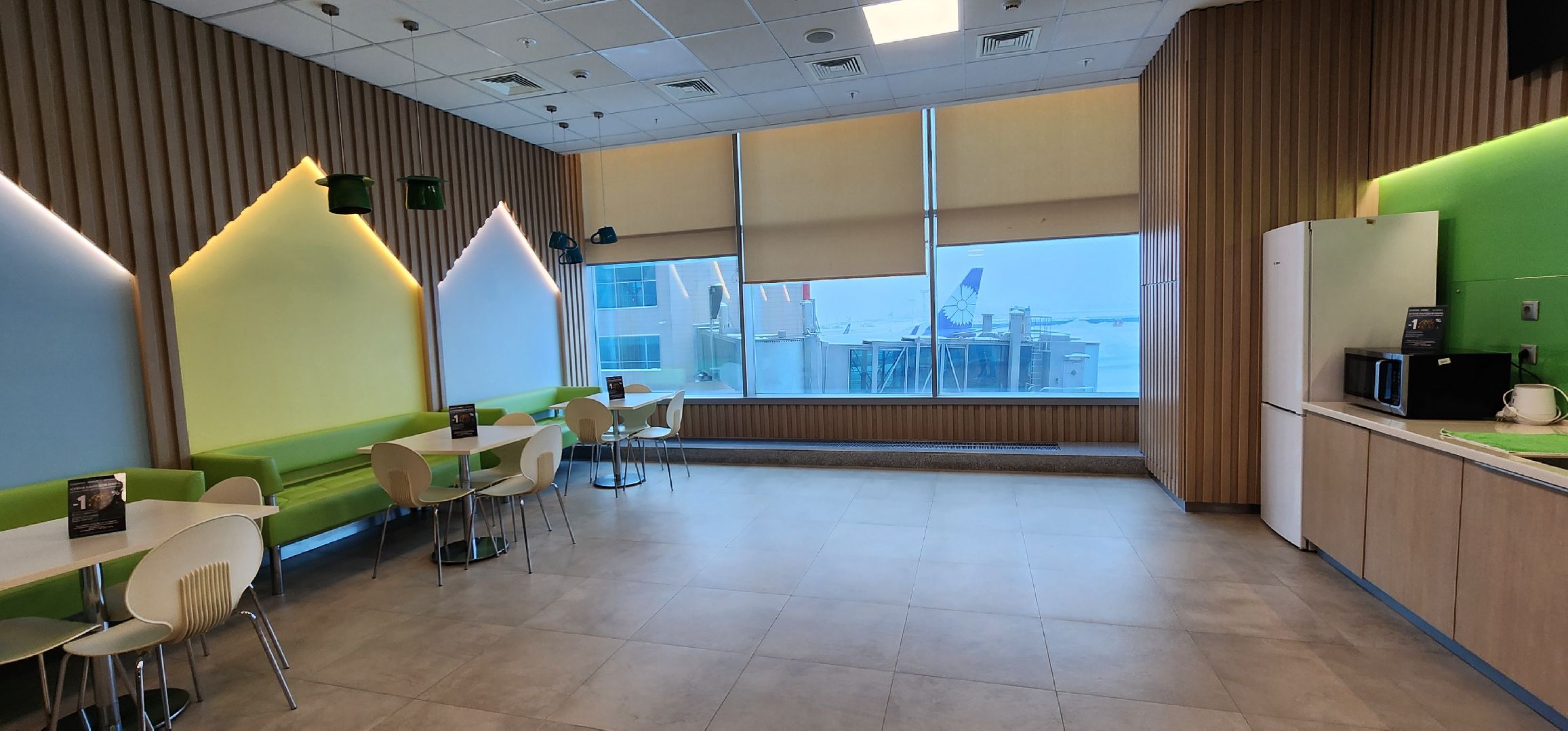 дети в аэропорту, путешествие с детьми, Домодедово,