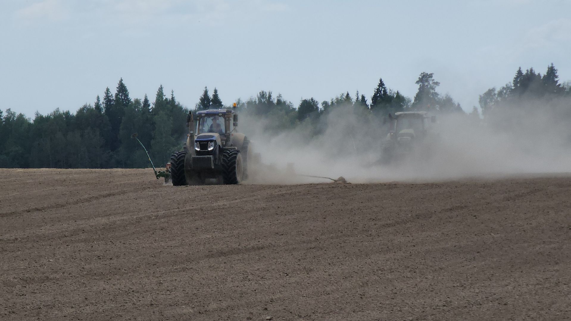 рузское молоко, агрохолдинг рузское молоко, посевная 2024, посевная кампания, руза, рузский городской округ, московская область,