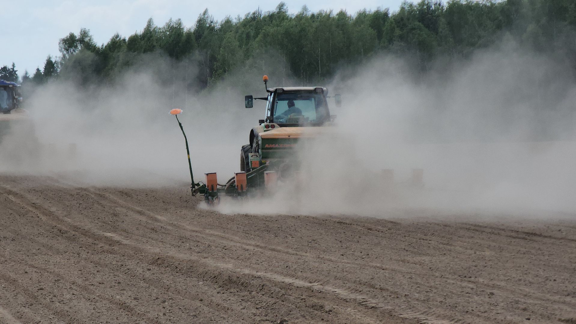 рузское молоко, агрохолдинг рузское молоко, посевная 2024, посевная кампания, руза, рузский городской округ, московская область,