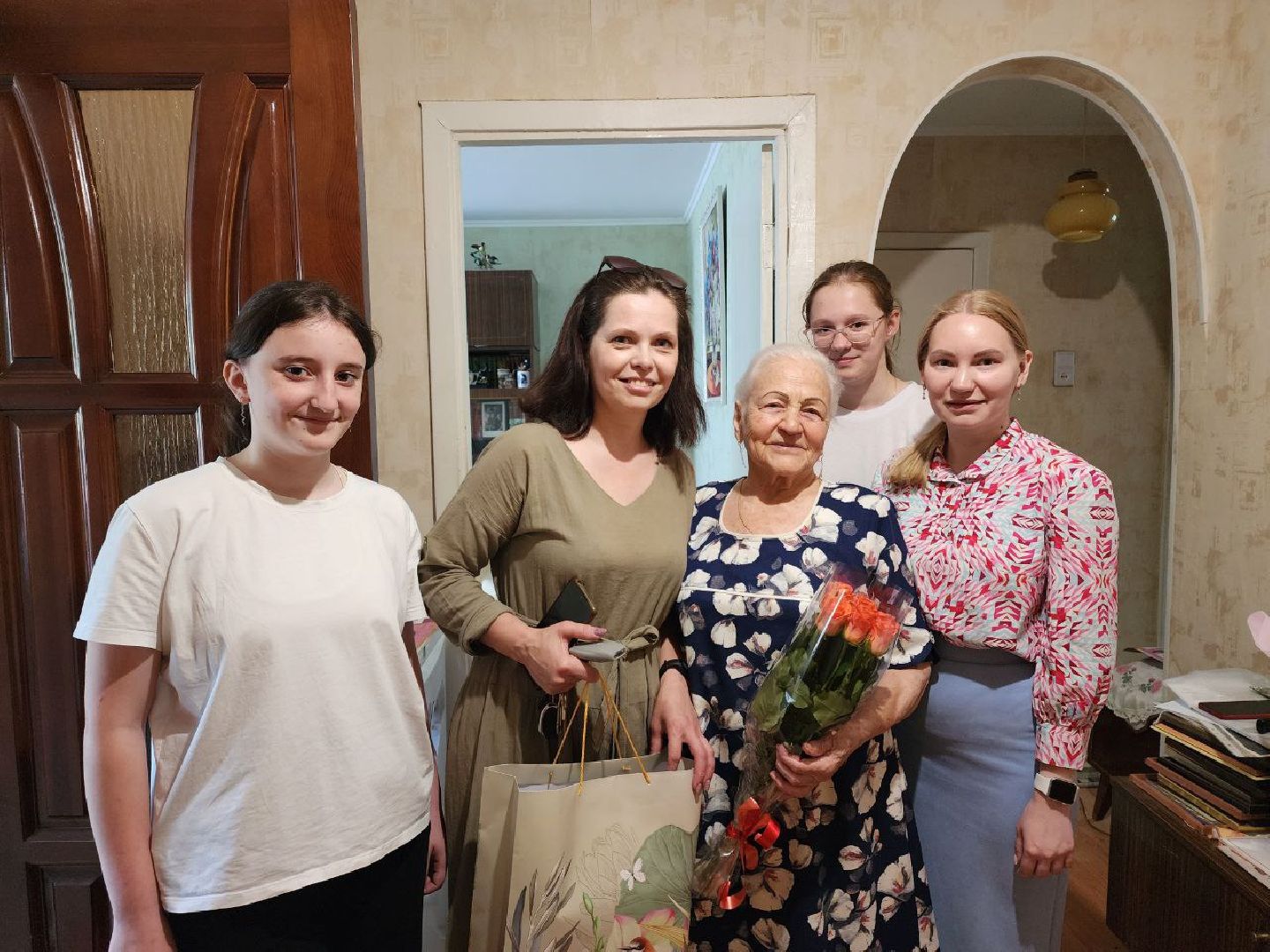 чехов, общество, ветеран вов, школьники, поздравление ветерана,