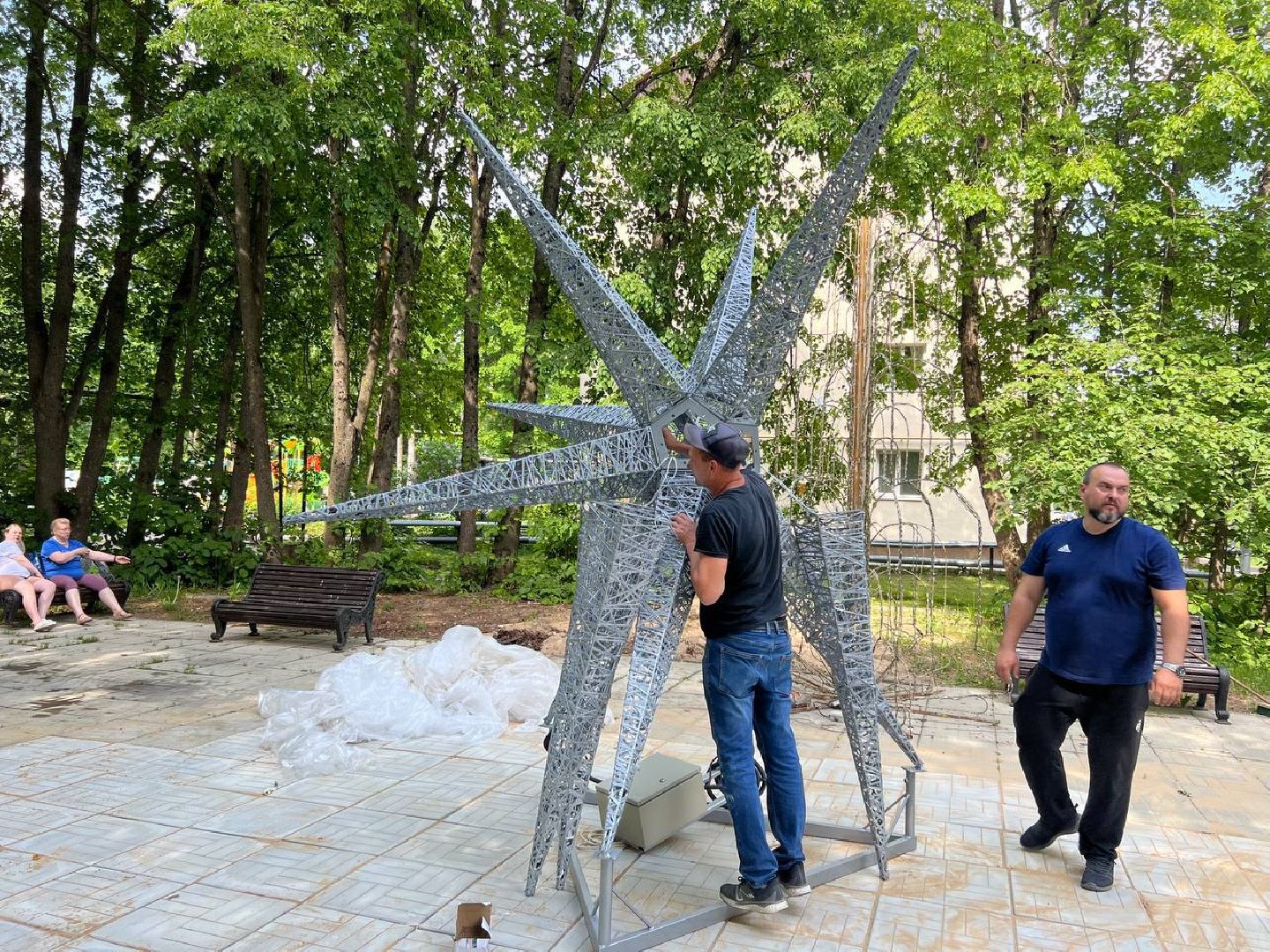 управляющая компания, восход, светодиодная композиция, арт объект,