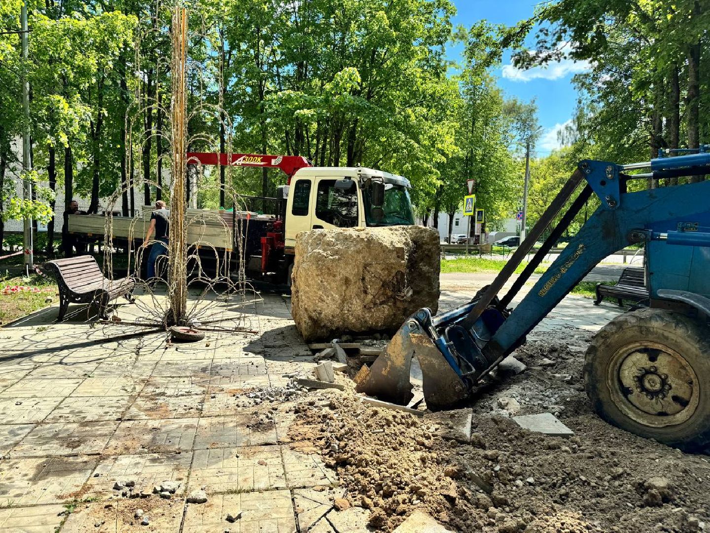 управляющая компания, восход, светодиодная композиция, арт объект,