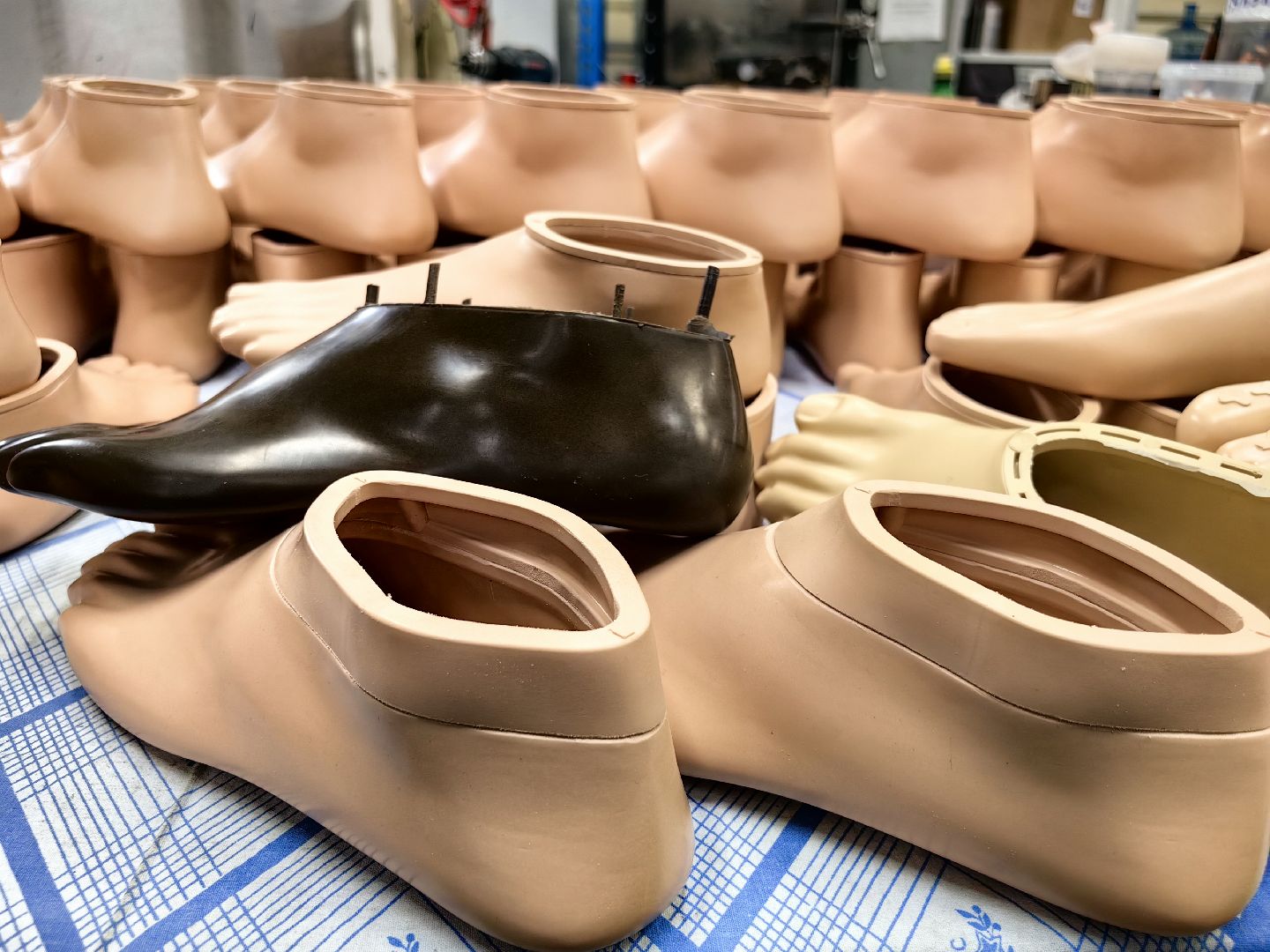 завод метиз, протезы конечностей, выставка, производство протезов, щёлково,