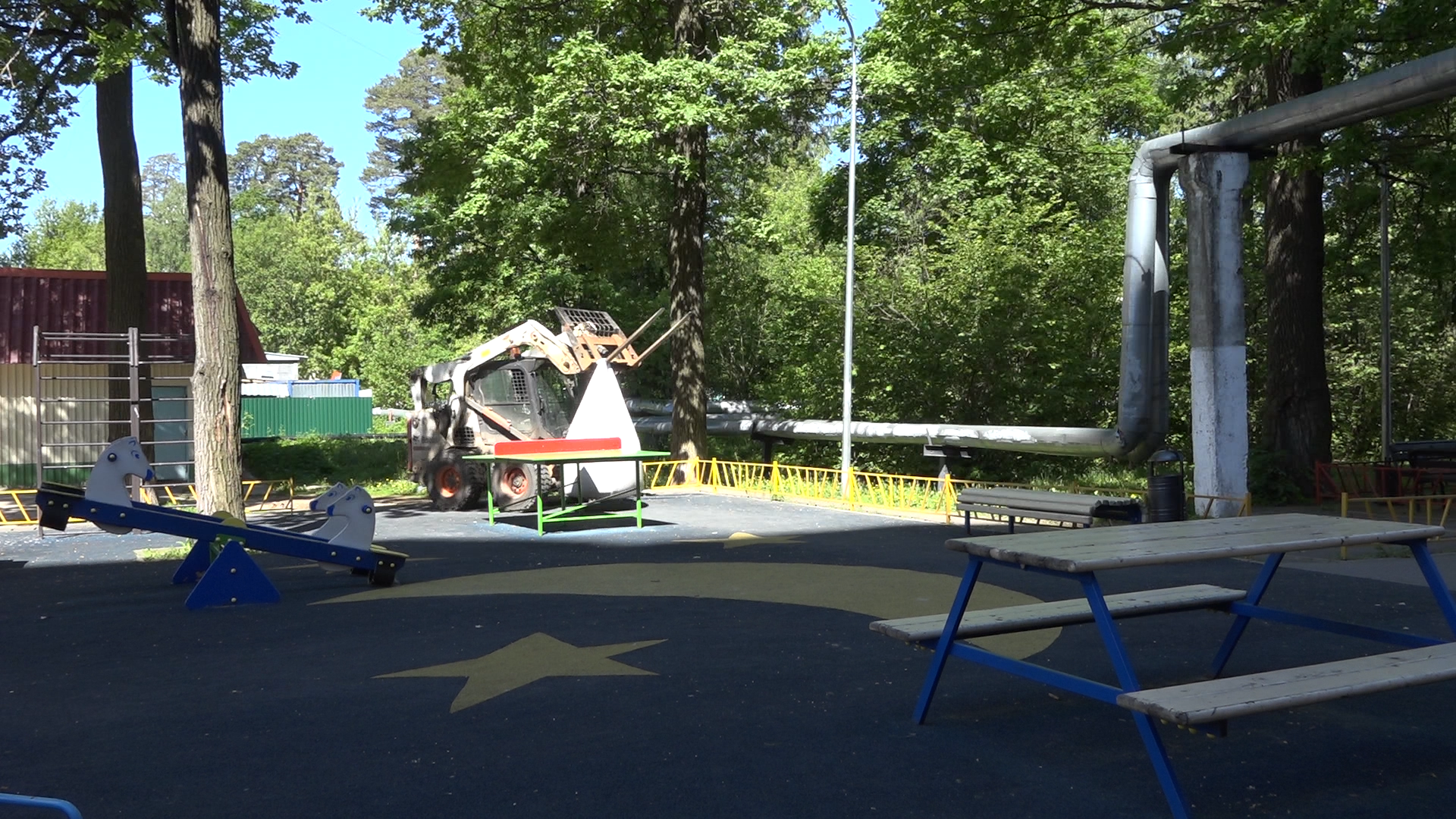 кварцевый песок, песок Емеля, песочница Власиха, замена песка в песочнице, детская площадка,