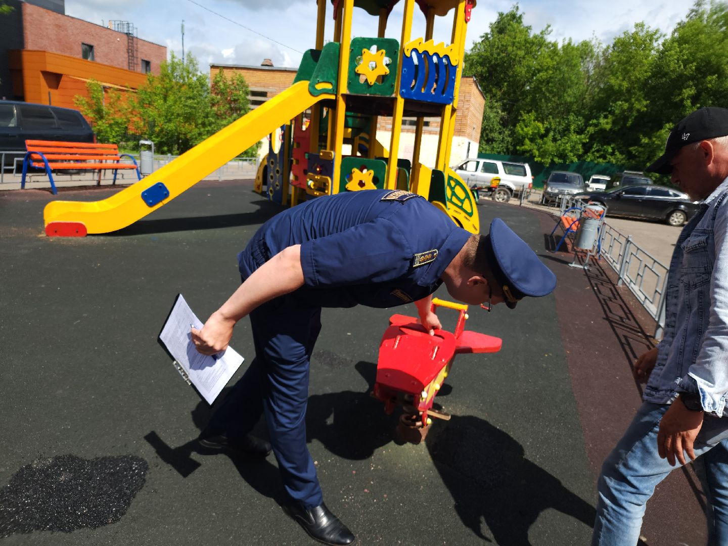 подготовка к открытию летнего сезона, игровая площадка, благоустройство дворов,