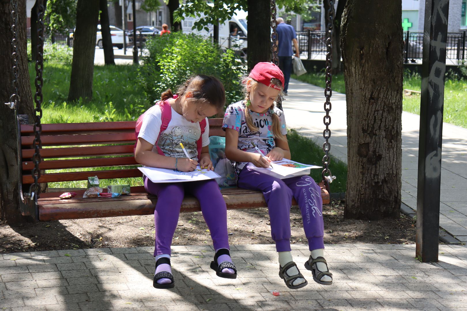 дзержинский, центральная библиотека, летний читальный зал, лето в подмосковье,