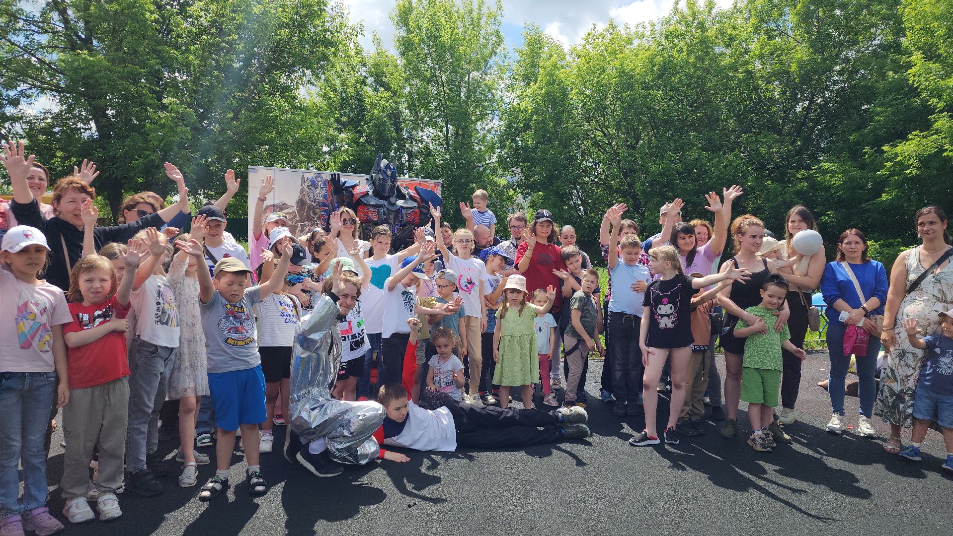 ивантеевка, дети, благотворительая акция, шоу, аниматоры, подарки, дети с овз,