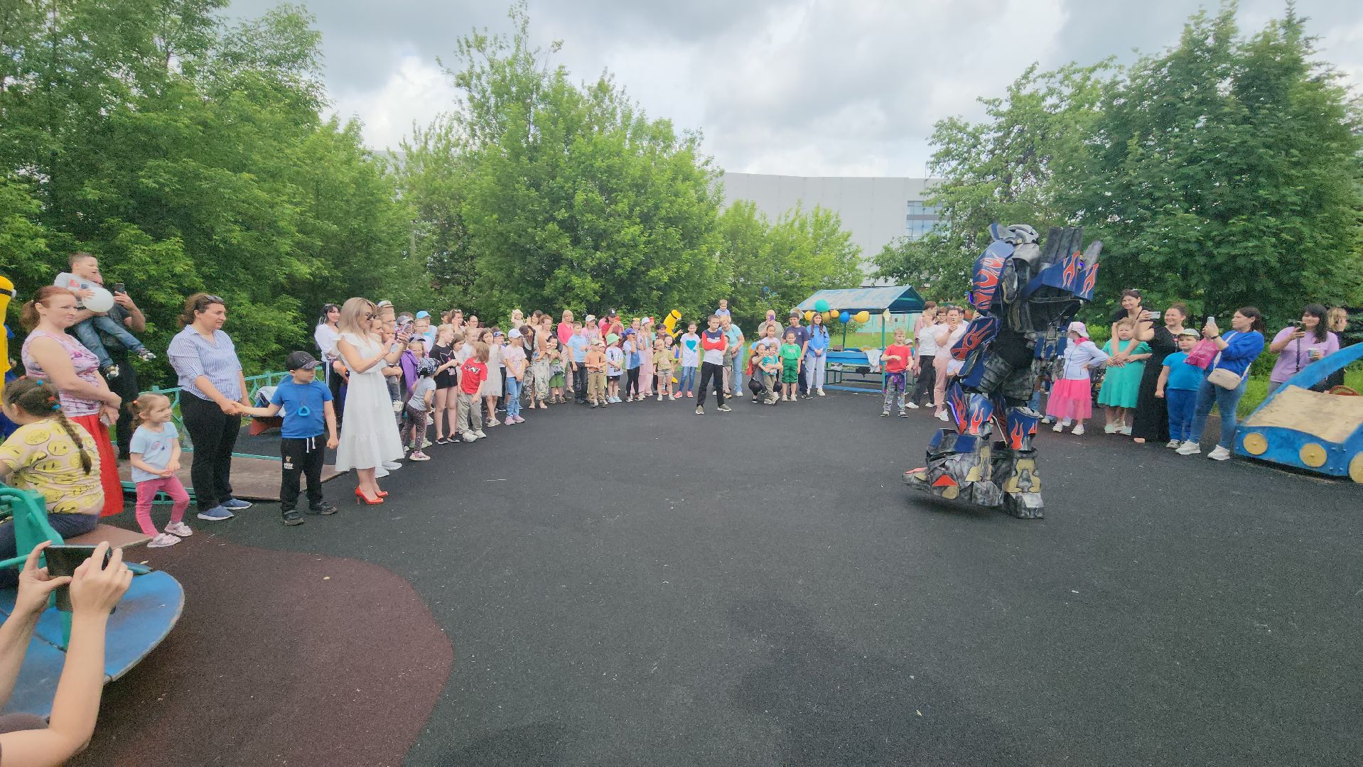 ивантеевка, дети, благотворительая акция, шоу, аниматоры, подарки, дети с овз,