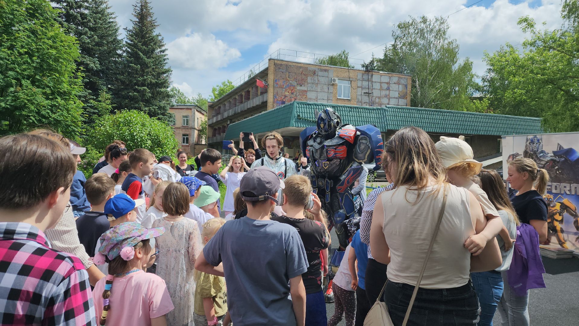 ивантеевка, дети, благотворительая акция, шоу, аниматоры, подарки, дети с овз,