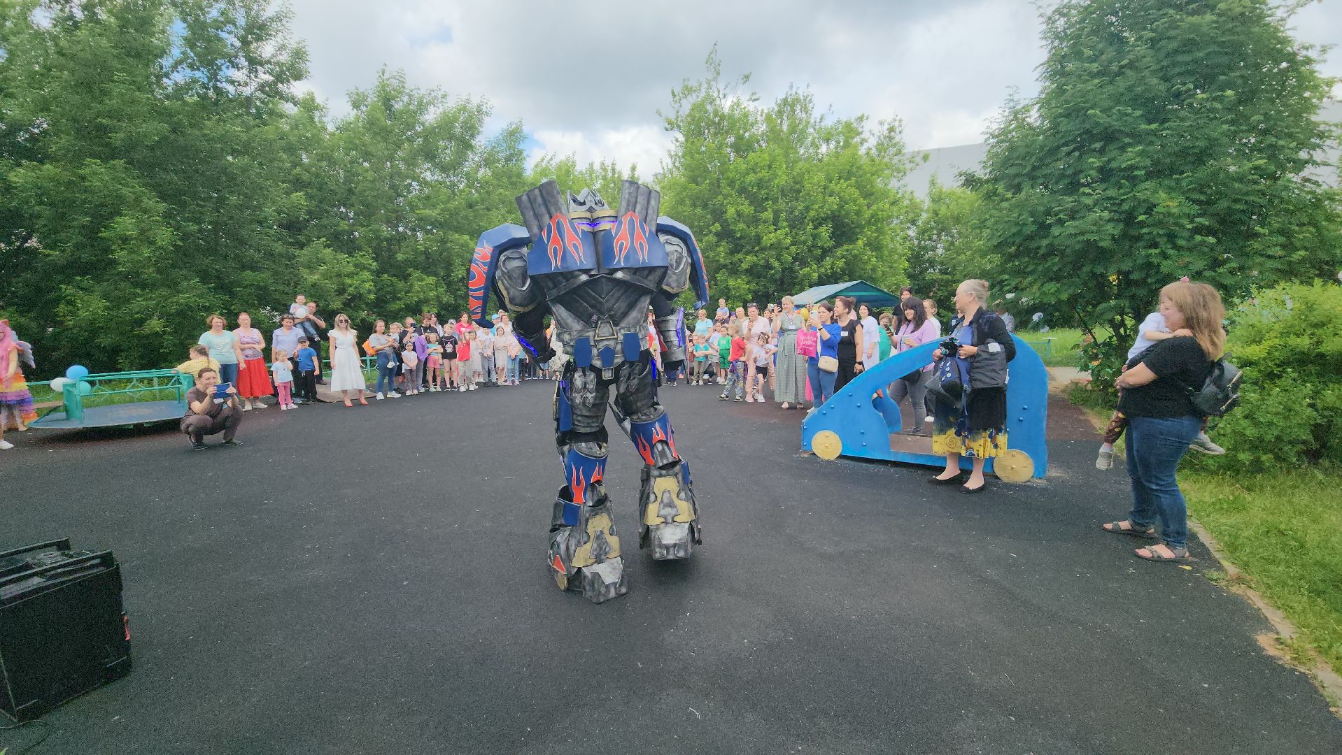 ивантеевка, дети, благотворительая акция, шоу, аниматоры, подарки, дети с овз,