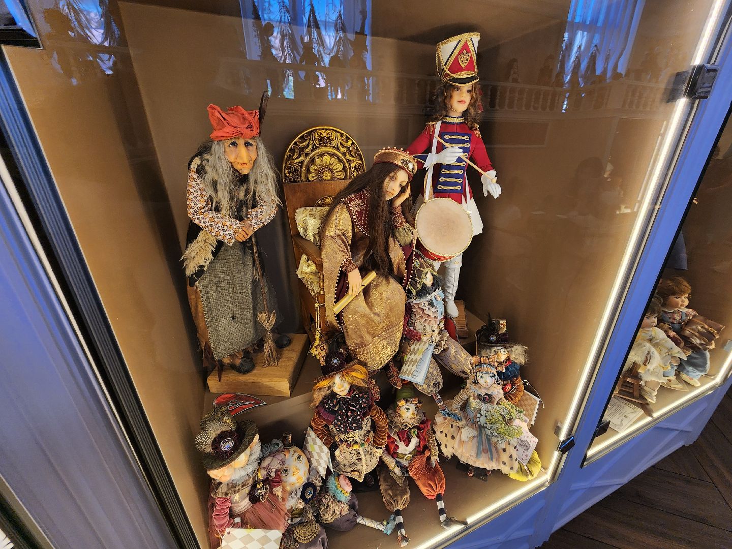 серпухов, подмосковье, дом мороженого, музей кукол, музей кукол и дом мороженого,