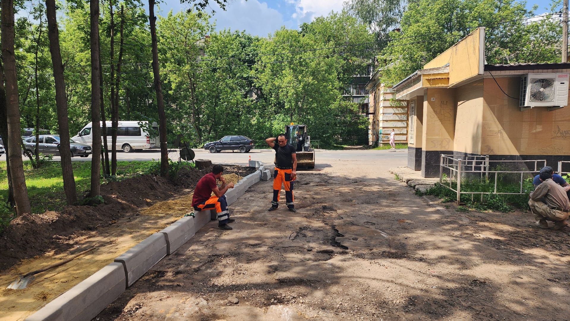 комплексное благоустройство, ул Гарнаева, ул Серова, Николай Ветров, асфальтовое покрытие, бордюрный камень,