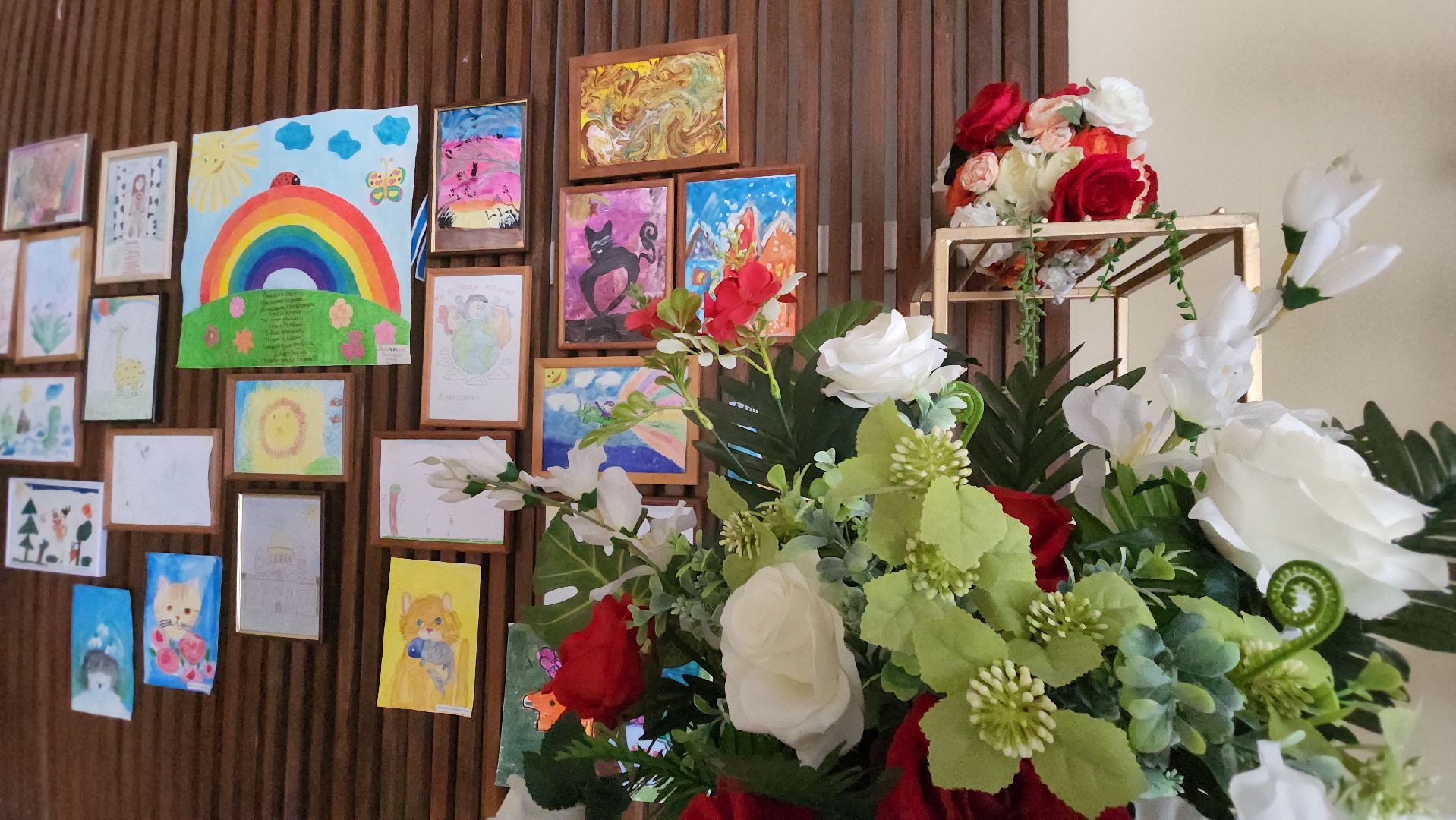 Лобня, рисунки детей, особенные дети, творчество, выставки,