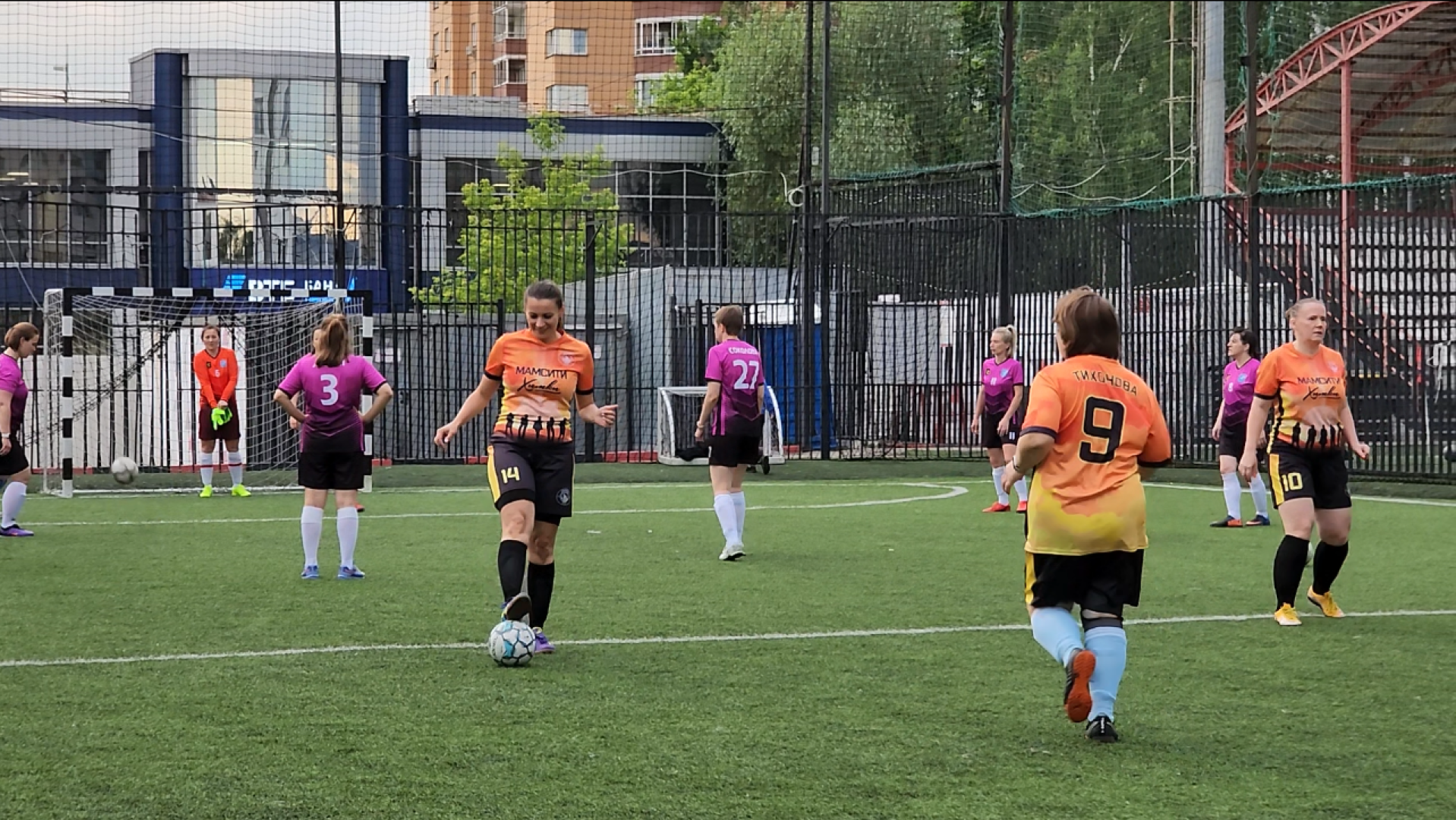 химки, спорт, футбол, женский футбол, футбольные мамы, футбольный матч,