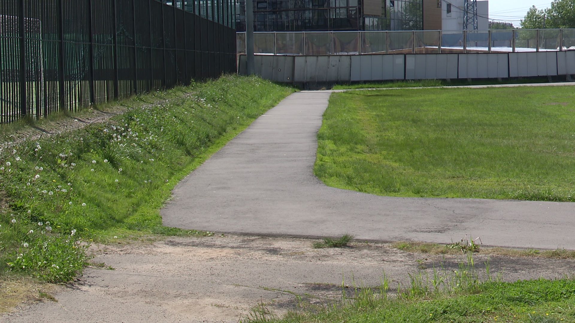 Реутов, реконструкция, спорт, стадион, футбол, поле, трибуны,