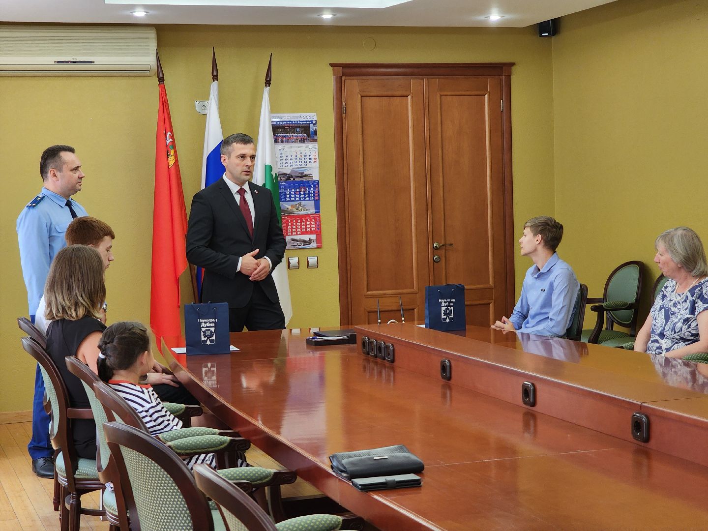 Дубна, дети-сироты, Дети без попечения родителей, Сертификаты на жилье, Администрация,