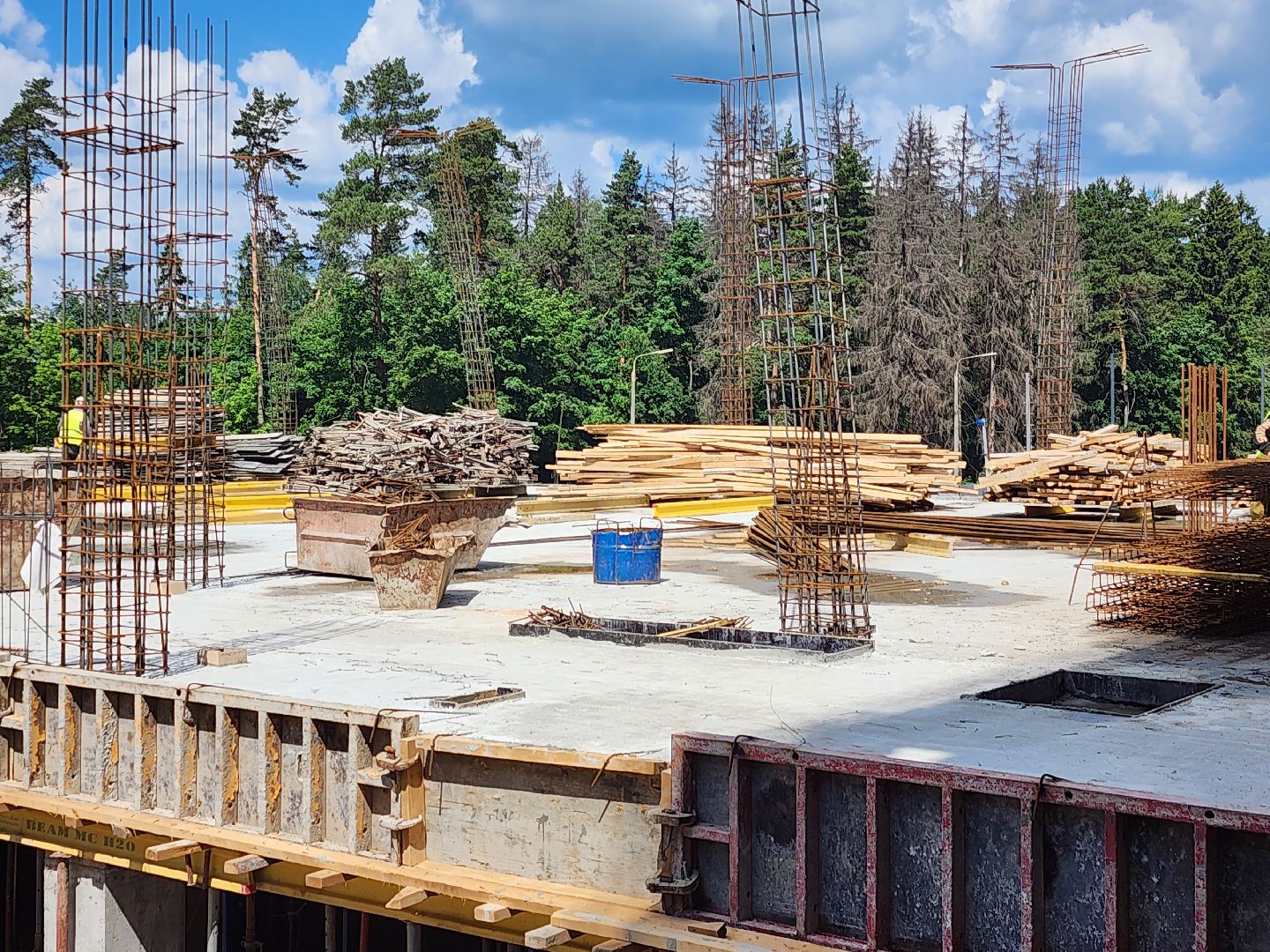 Стоительство школы,