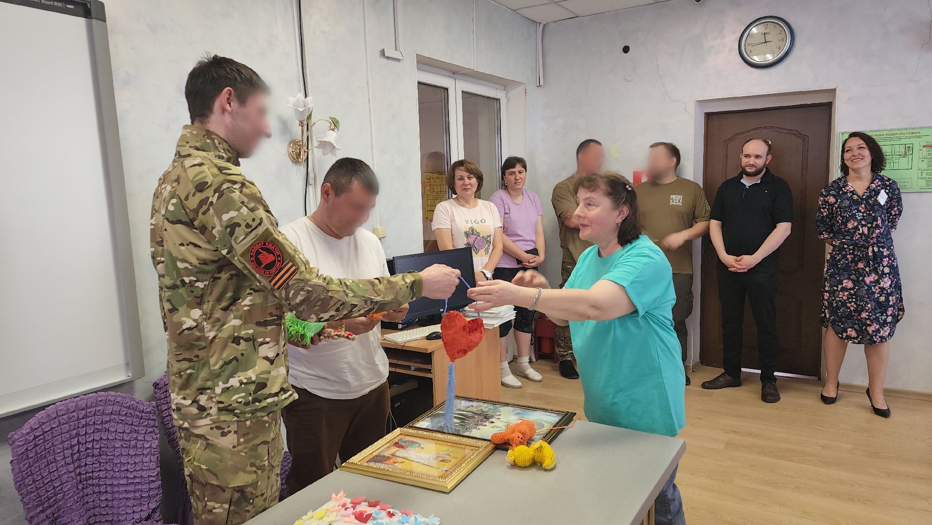 ивантеевка, дети инвалиды, взрослые, бойцы сво, встреча, подарки бойцам,