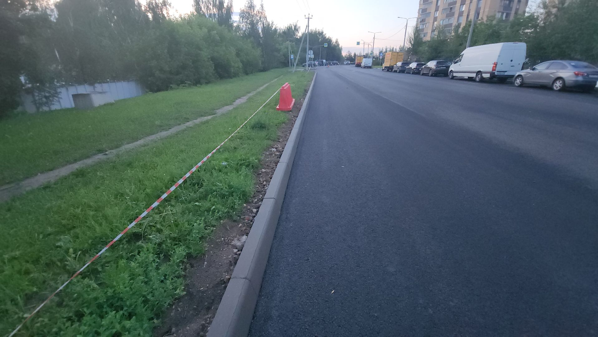 долгопрудный, бордюрный камень, дорожные работы, асфальт, ограждение,