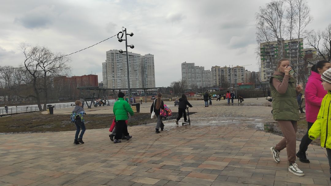 Пушкино, Пушкинский округ, весна в Подмосковье, люди, дети, общество, весна