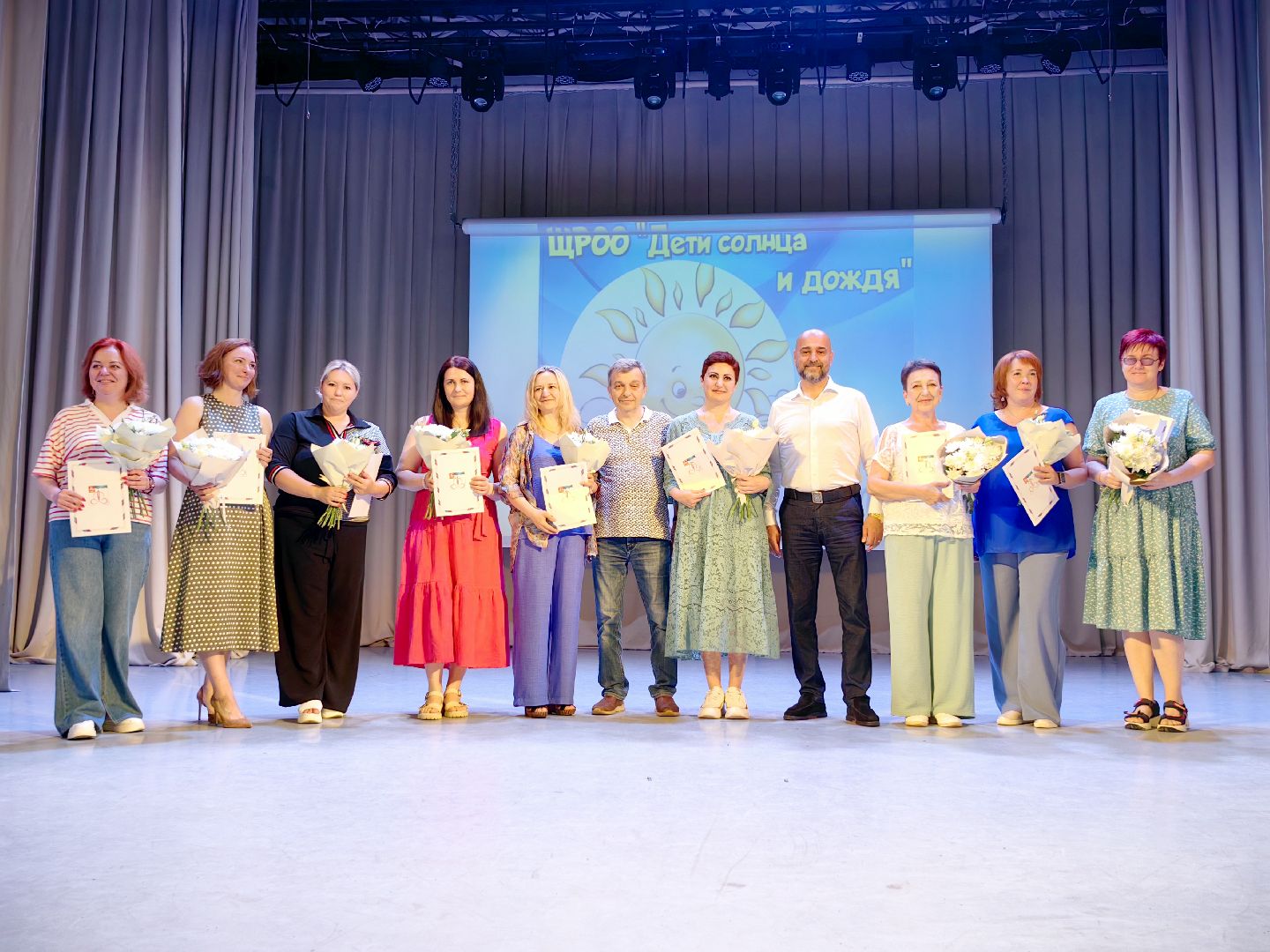 дети солнца и дождя, дети-инвалиды, дети с овз, юбилей, фотовыставка, щёлково,